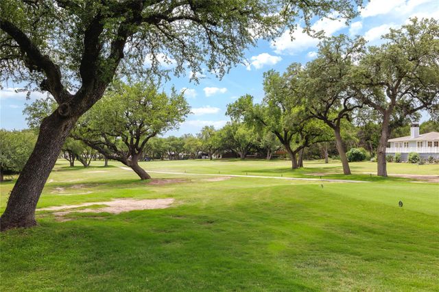 611 Lido ST, Lakeway, TX 78734