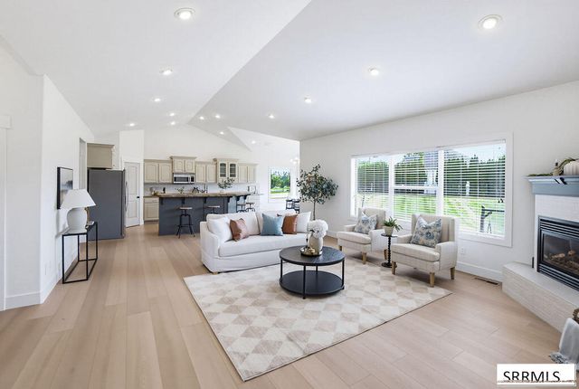 6192 E Pheasant Drive, Ammon, ID 83401