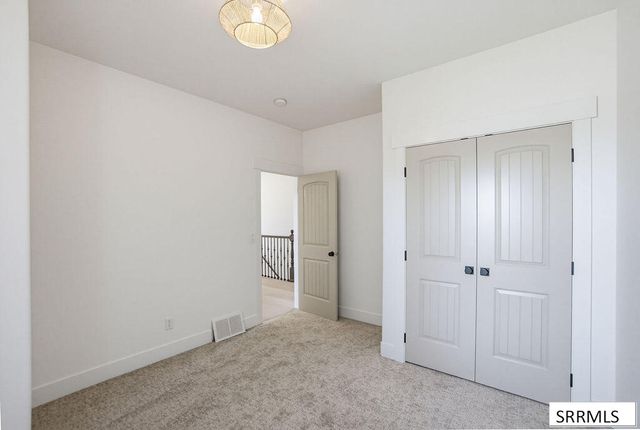 6192 E Pheasant Drive, Ammon, ID 83401