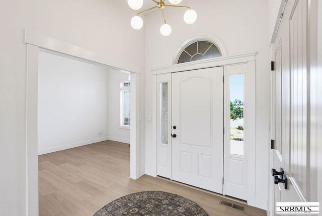 6192 E Pheasant Drive, Ammon, ID 83401