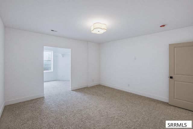 6192 E Pheasant Drive, Ammon, ID 83401