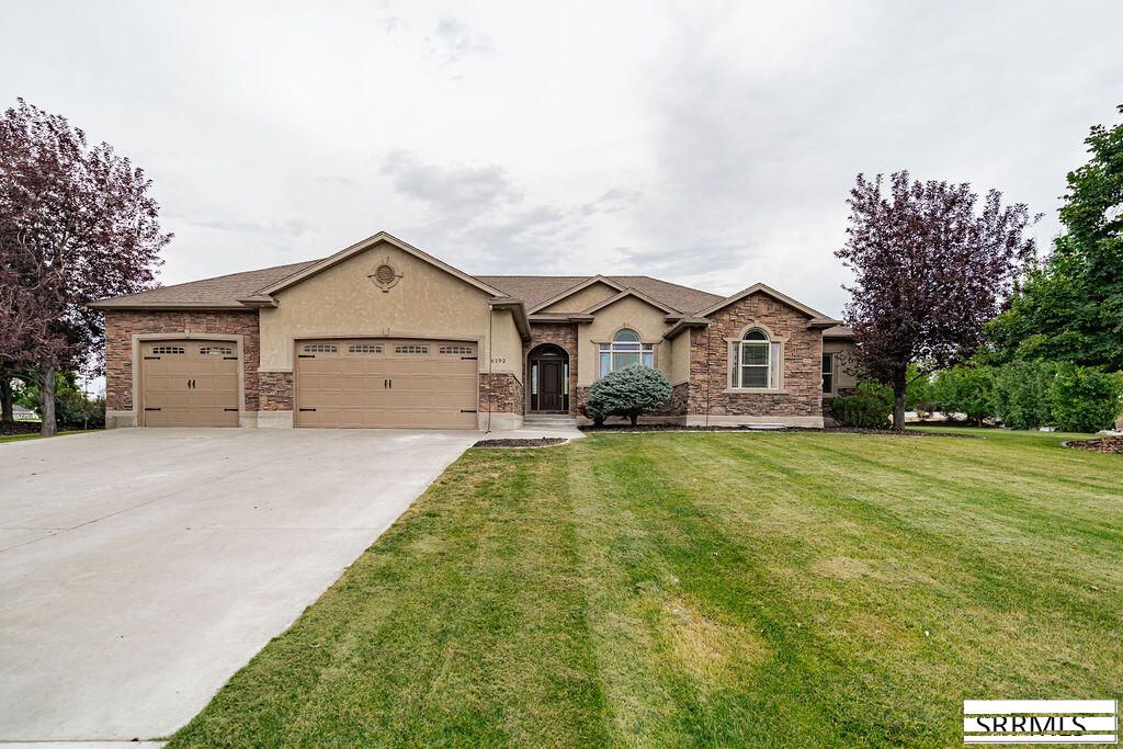 6192 E Pheasant Drive, Ammon, ID 83401