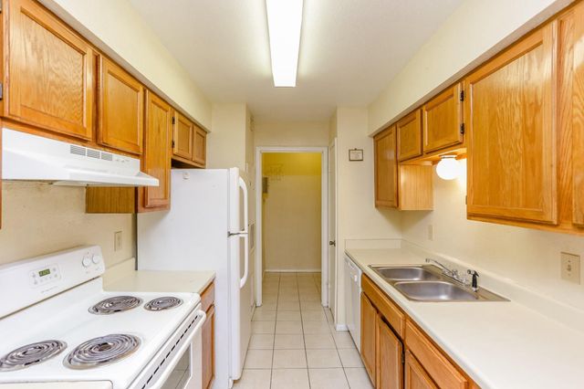 9797 Leawood Boulevard 1419, Houston, TX 77099