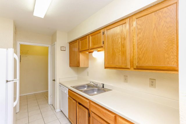 9797 Leawood Boulevard 1419, Houston, TX 77099