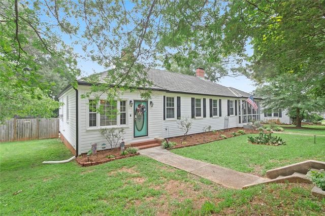 5101 Newark Avenue SW, Clarkdale, GA 30111