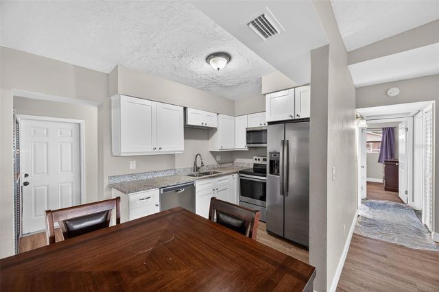 831 WOODLAWN STREET, Clearwater, FL 33756