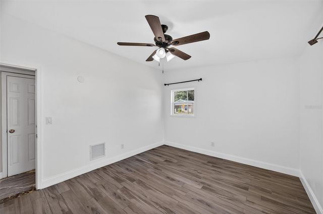 831 WOODLAWN STREET, Clearwater, FL 33756