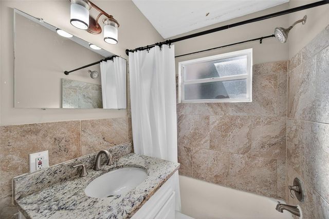 831 WOODLAWN STREET, Clearwater, FL 33756