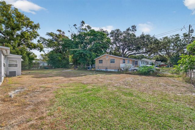 831 WOODLAWN STREET, Clearwater, FL 33756