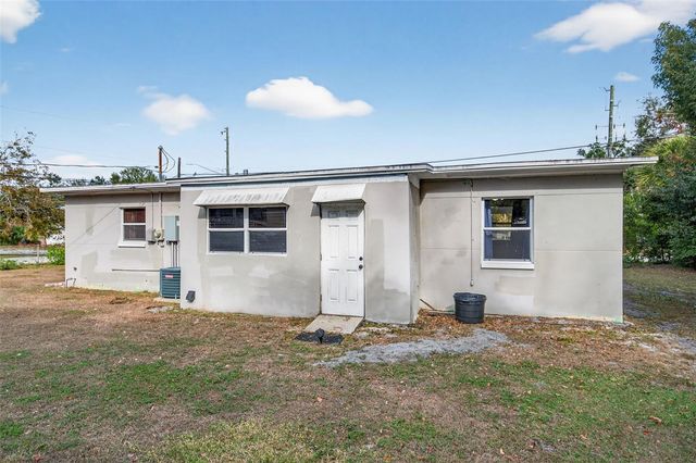 831 WOODLAWN STREET, Clearwater, FL 33756