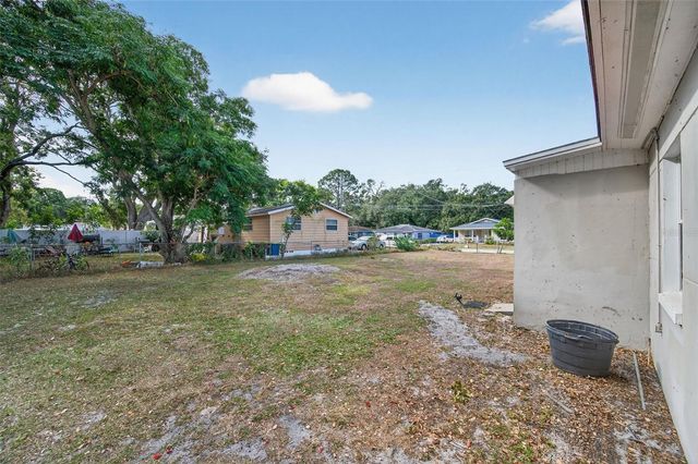 831 WOODLAWN STREET, Clearwater, FL 33756