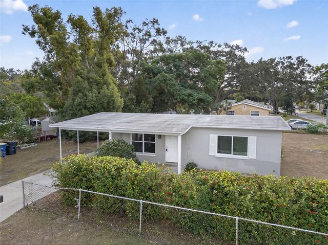 831 WOODLAWN STREET, Clearwater, FL 33756