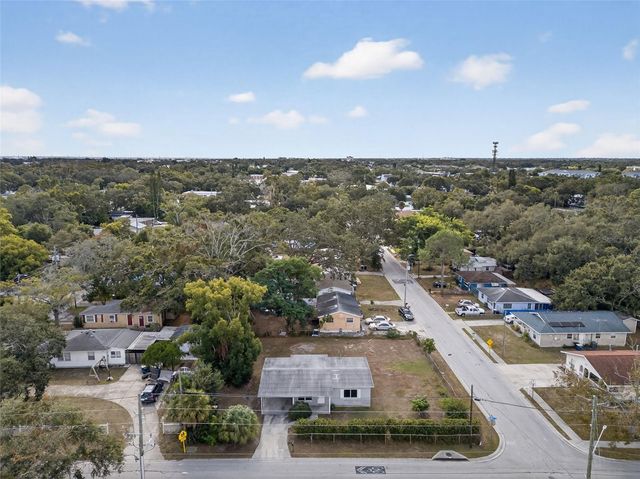 831 WOODLAWN STREET, Clearwater, FL 33756