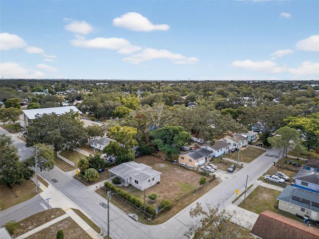 831 WOODLAWN STREET, Clearwater, FL 33756