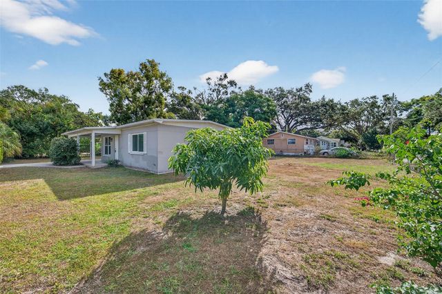 831 WOODLAWN STREET, Clearwater, FL 33756