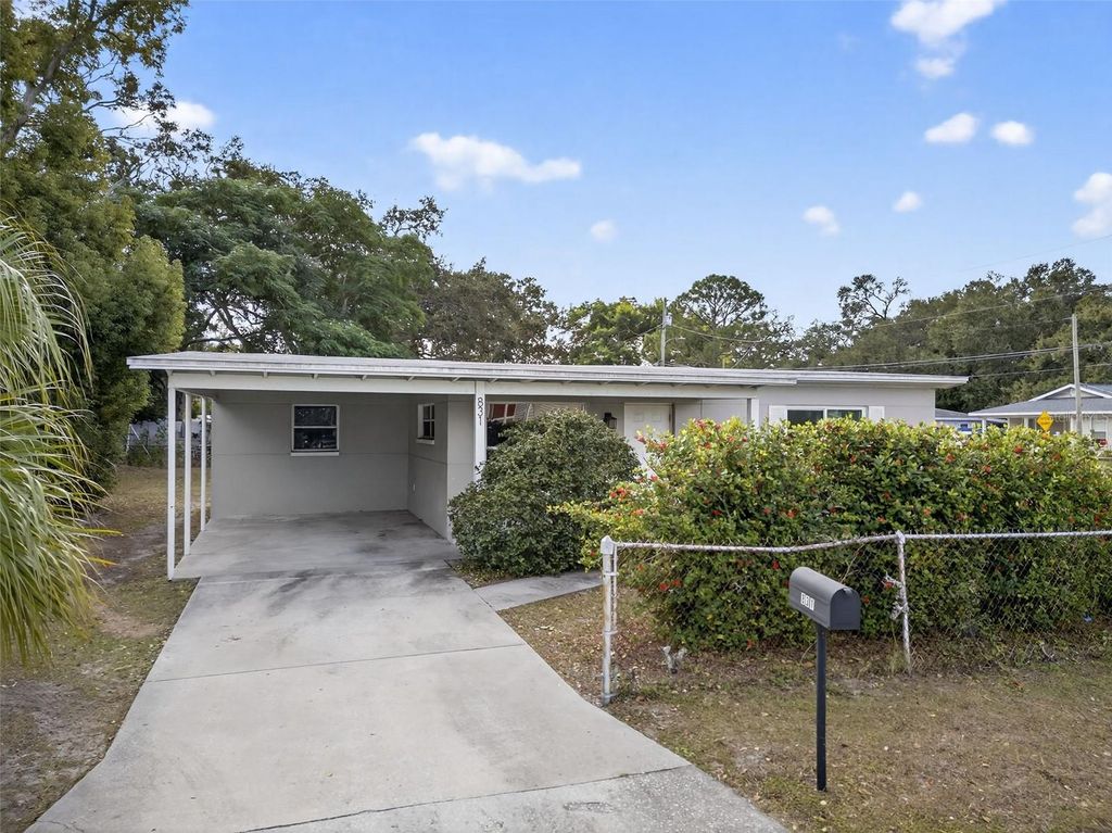 831 WOODLAWN STREET, Clearwater, FL 33756