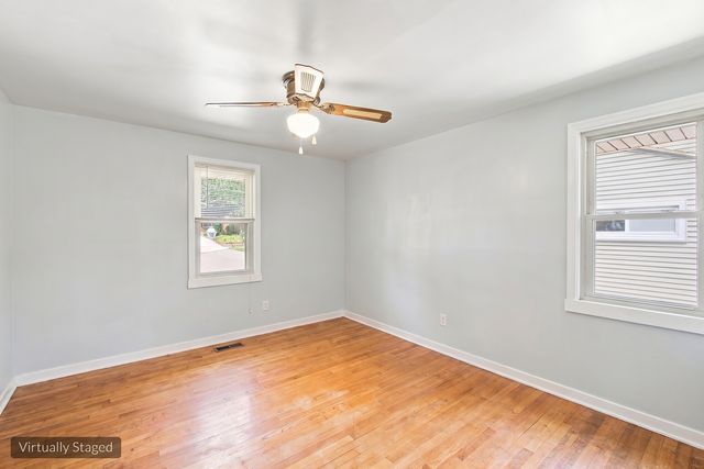 121 S Commonwealth Avenue, Elgin, IL 60123