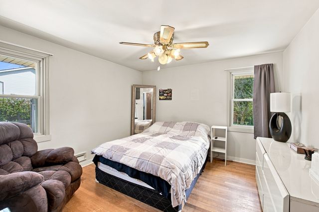 121 S Commonwealth Avenue, Elgin, IL 60123