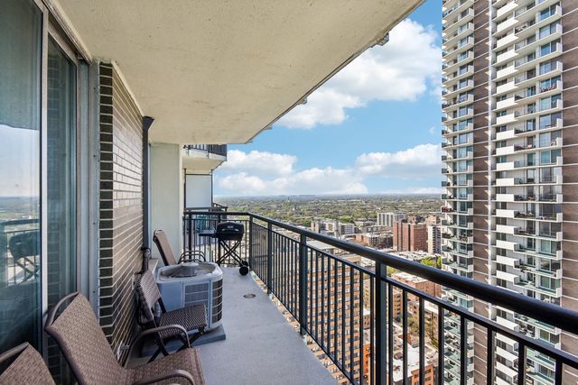 6007 N SHERIDAN Road 29F, Chicago, IL 60660