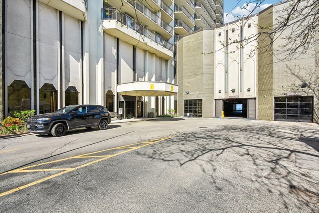 6007 N SHERIDAN Road 29F, Chicago, IL 60660