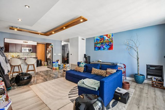 6007 N SHERIDAN Road 29F, Chicago, IL 60660