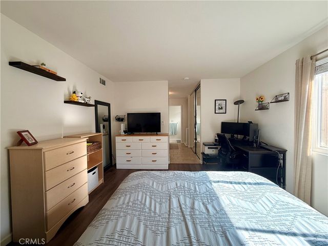 24525 Trevino U1, Valencia, CA 91355