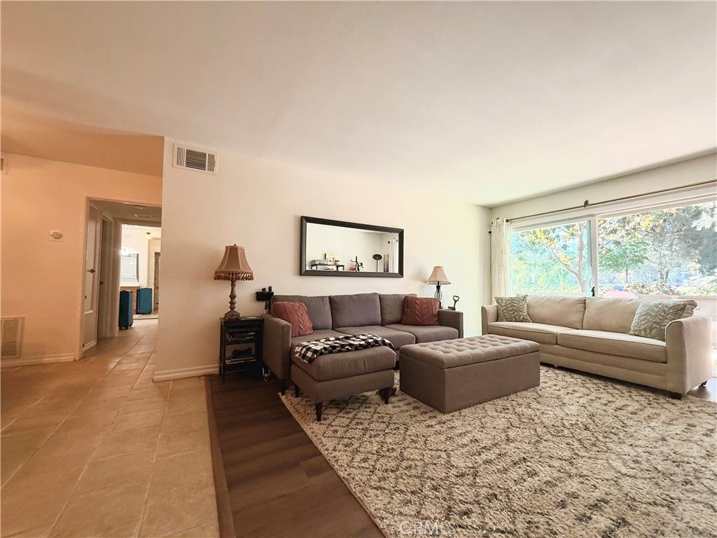 24525 Trevino U1, Valencia, CA 91355