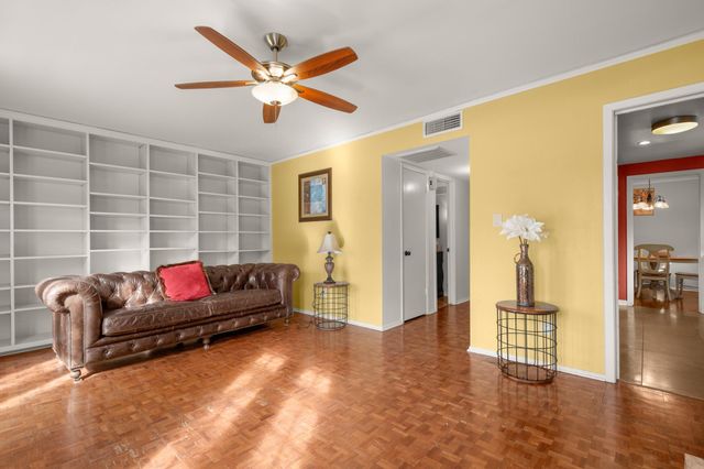 6631 Valleyside RD, Austin, TX 78731