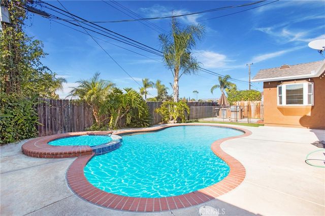 825 Mulberry, Brea, CA 92821