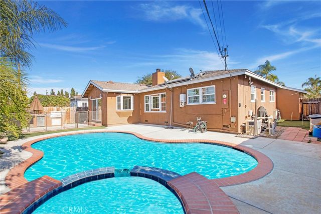 825 Mulberry, Brea, CA 92821