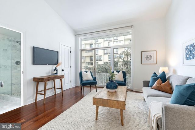 621 SPRUCE ST, Philadelphia, PA 19106