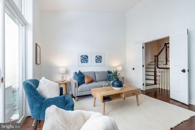 621 SPRUCE ST, Philadelphia, PA 19106