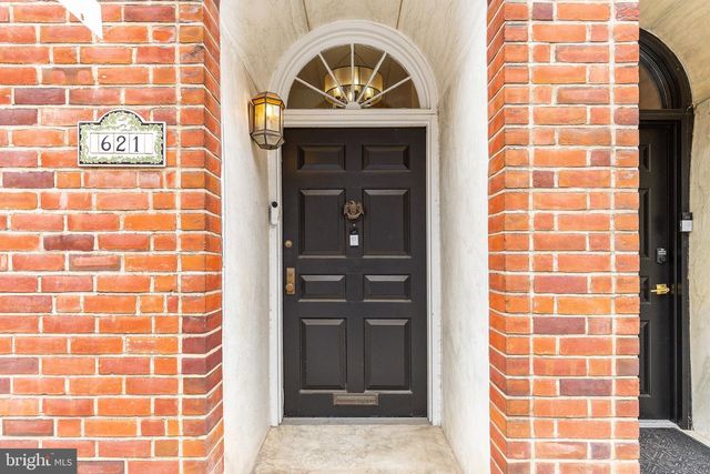 621 SPRUCE ST, Philadelphia, PA 19106