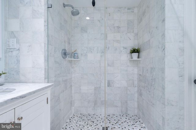 621 SPRUCE ST, Philadelphia, PA 19106