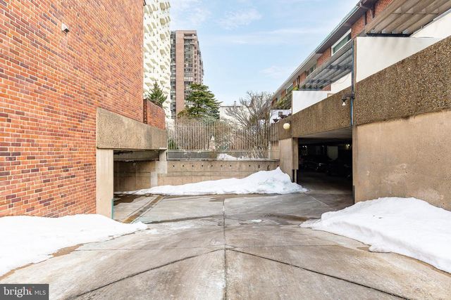 621 SPRUCE ST, Philadelphia, PA 19106