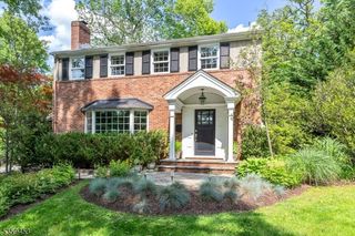 107 Overhill Rd, New Providence Boro, NJ 07901