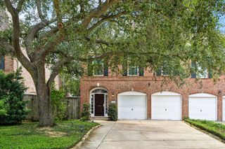 5591 Beverlyhill Street, Houston, TX 77056