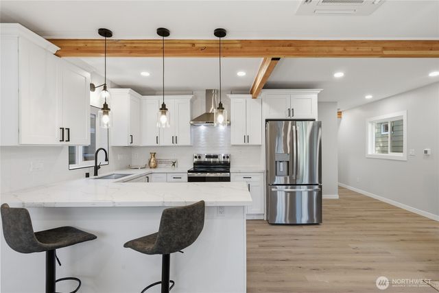 1927 42nd Avenue SW, Seattle, WA 98116