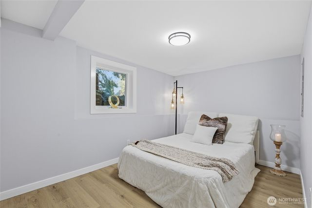 1927 42nd Avenue SW, Seattle, WA 98116