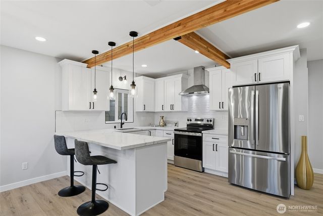 1927 42nd Avenue SW, Seattle, WA 98116