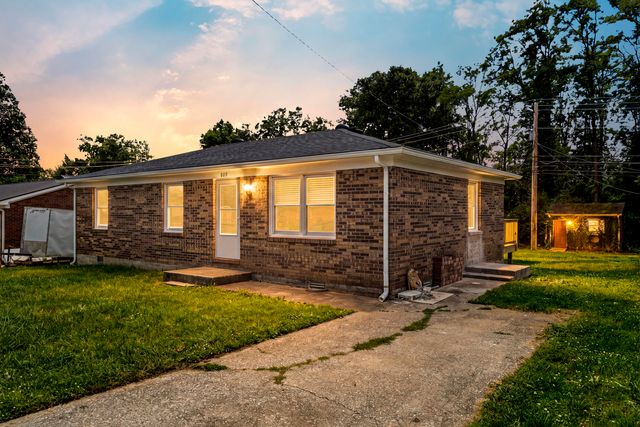 809 S Central Avenue, Nicholasville, KY 40356