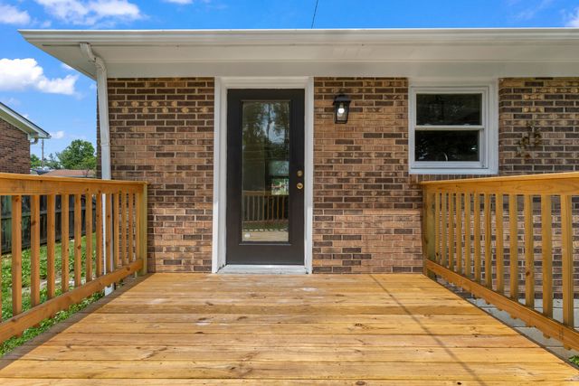 809 S Central Avenue, Nicholasville, KY 40356