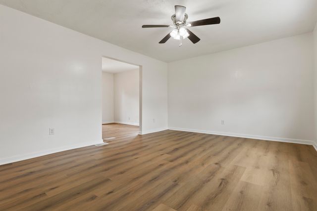 809 S Central Avenue, Nicholasville, KY 40356