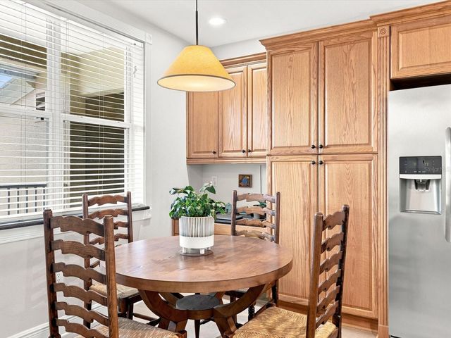 5122 MANORWOOD DRIVE 4B, Sarasota, FL 34235