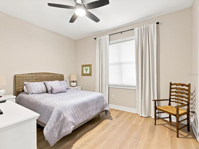 5122 MANORWOOD DRIVE 4B, Sarasota, FL 34235