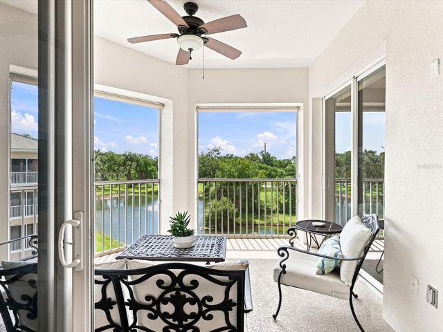 5122 MANORWOOD DRIVE 4B, Sarasota, FL 34235