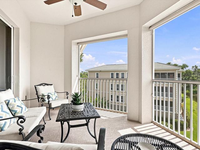5122 MANORWOOD DRIVE 4B, Sarasota, FL 34235
