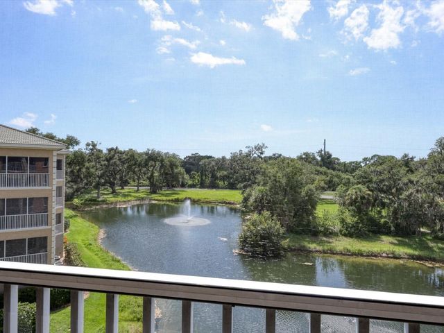 5122 MANORWOOD DRIVE 4B, Sarasota, FL 34235
