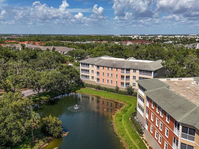 5122 MANORWOOD DRIVE 4B, Sarasota, FL 34235
