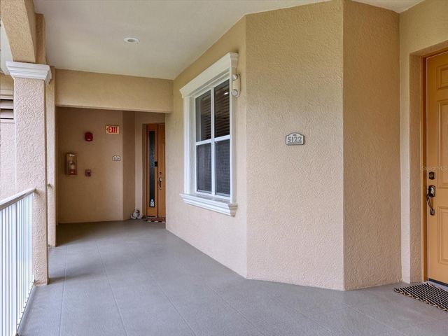 5122 MANORWOOD DRIVE 4B, Sarasota, FL 34235